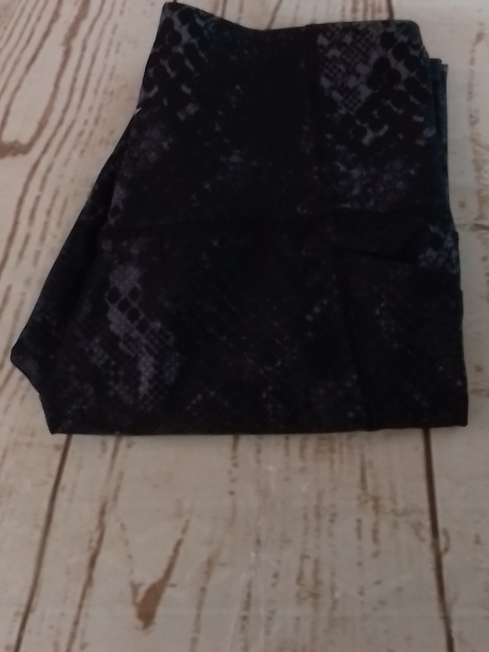Old Navy Active Go-Dry Elevate Leggings Size M